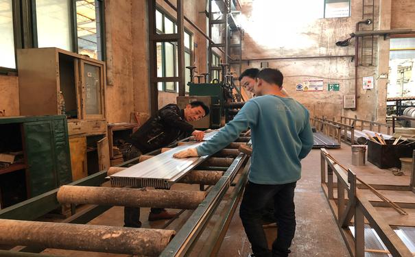 麻豆精品一区二区三区AV沈娜娜检测中